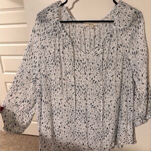 Chic Women's White and Black Patterned Blouse